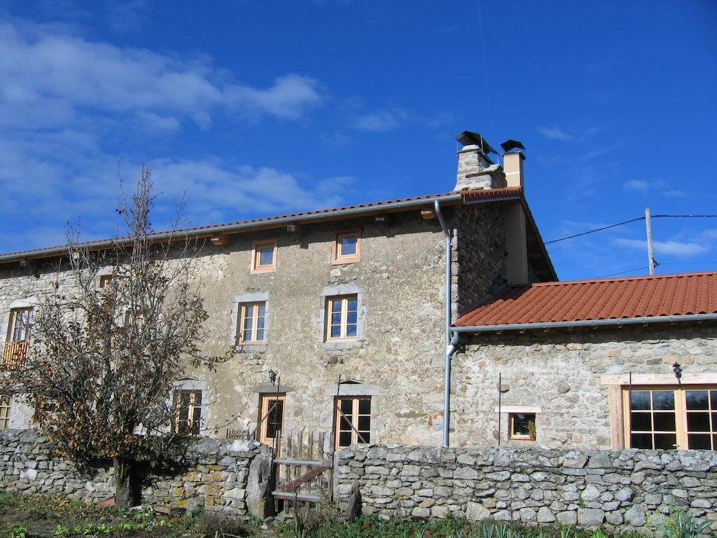 Bed and Breakfast La Ferme Des Genets Medeyrolles Экстерьер фото